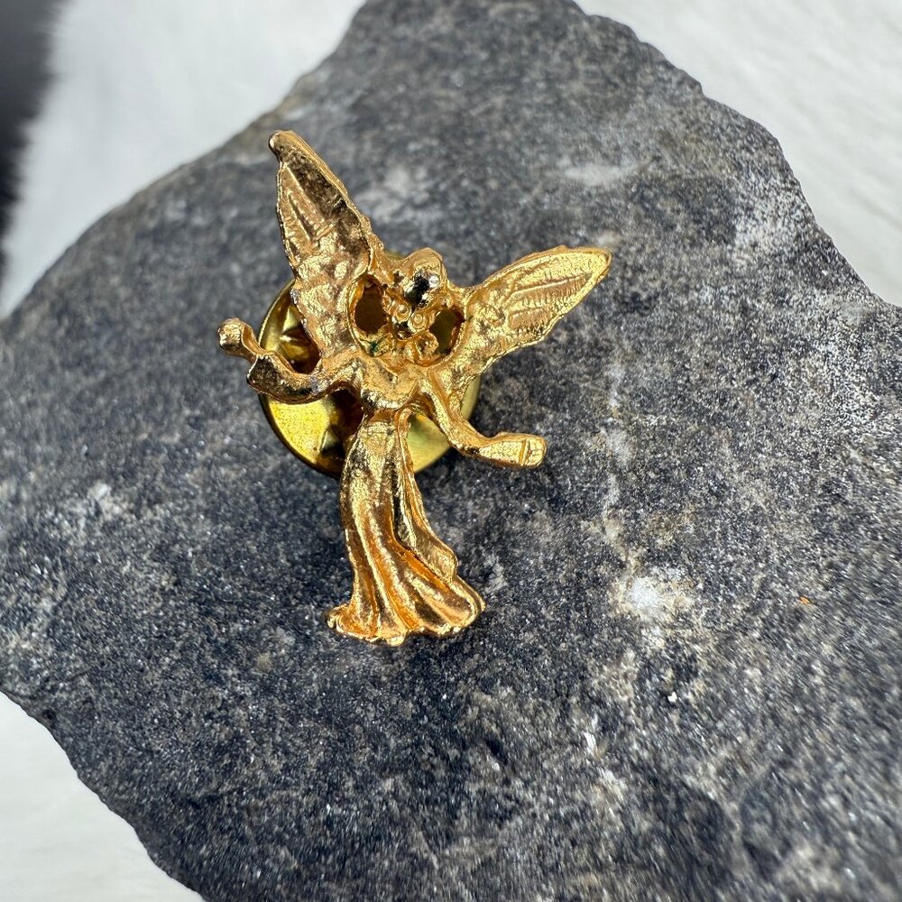 Gold Tone Angel w/ Robes Lapel Pin 1" X .75"